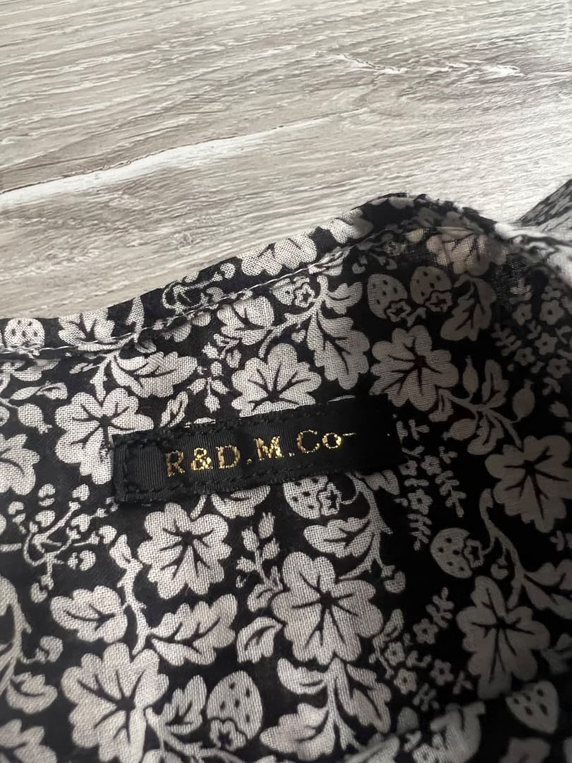 【美品】オールドマンズテーラー ワイルドベリー 長袖ブラウス ノーカラー