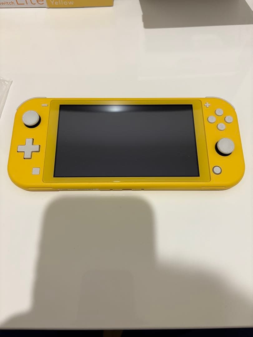 Nintendo Switch Lite イエロー + ゲームソフト