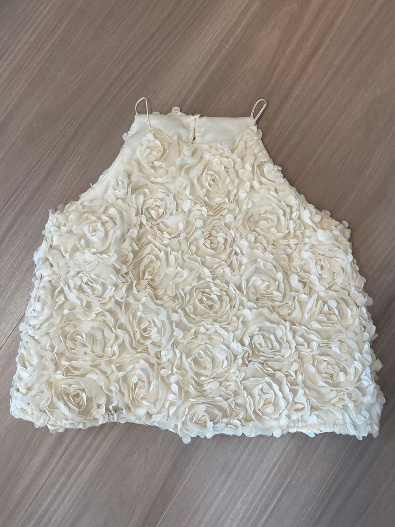 eimy istoire ボリュームフラワーモチーフアメスリトップス　アイボリー