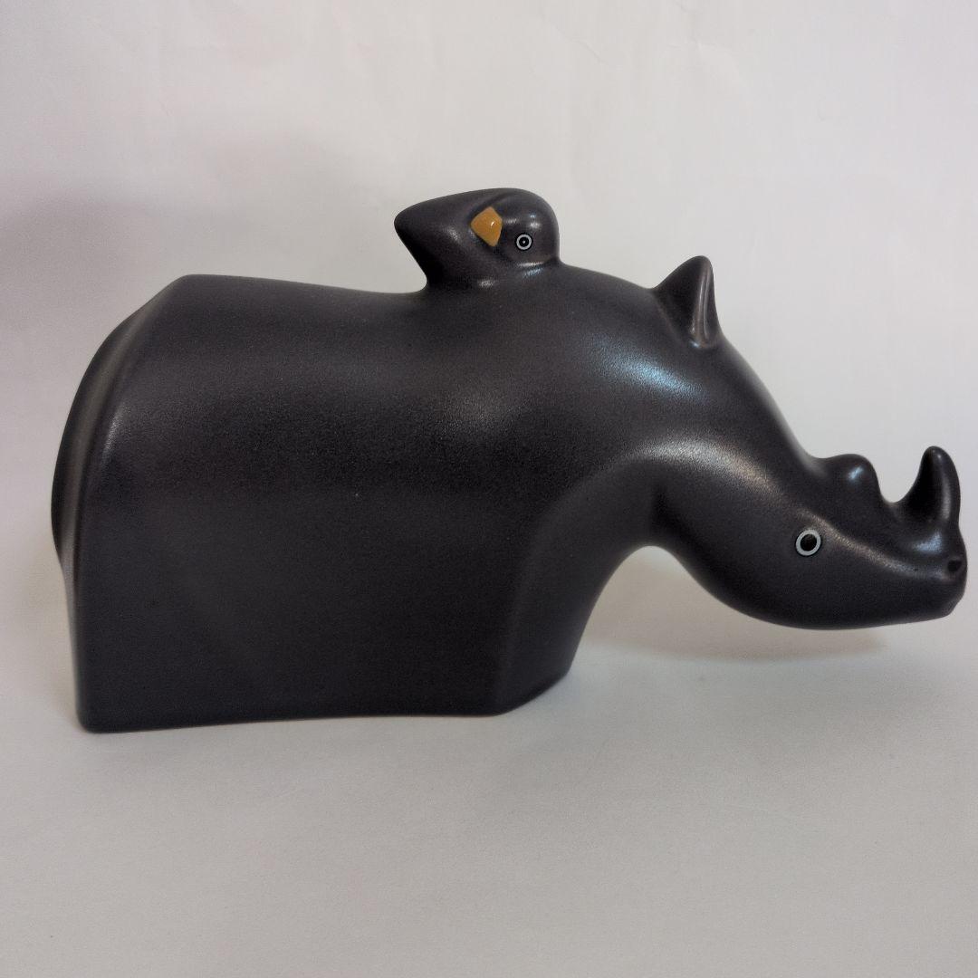 アラビア社　ハワードスミス　サイの置物