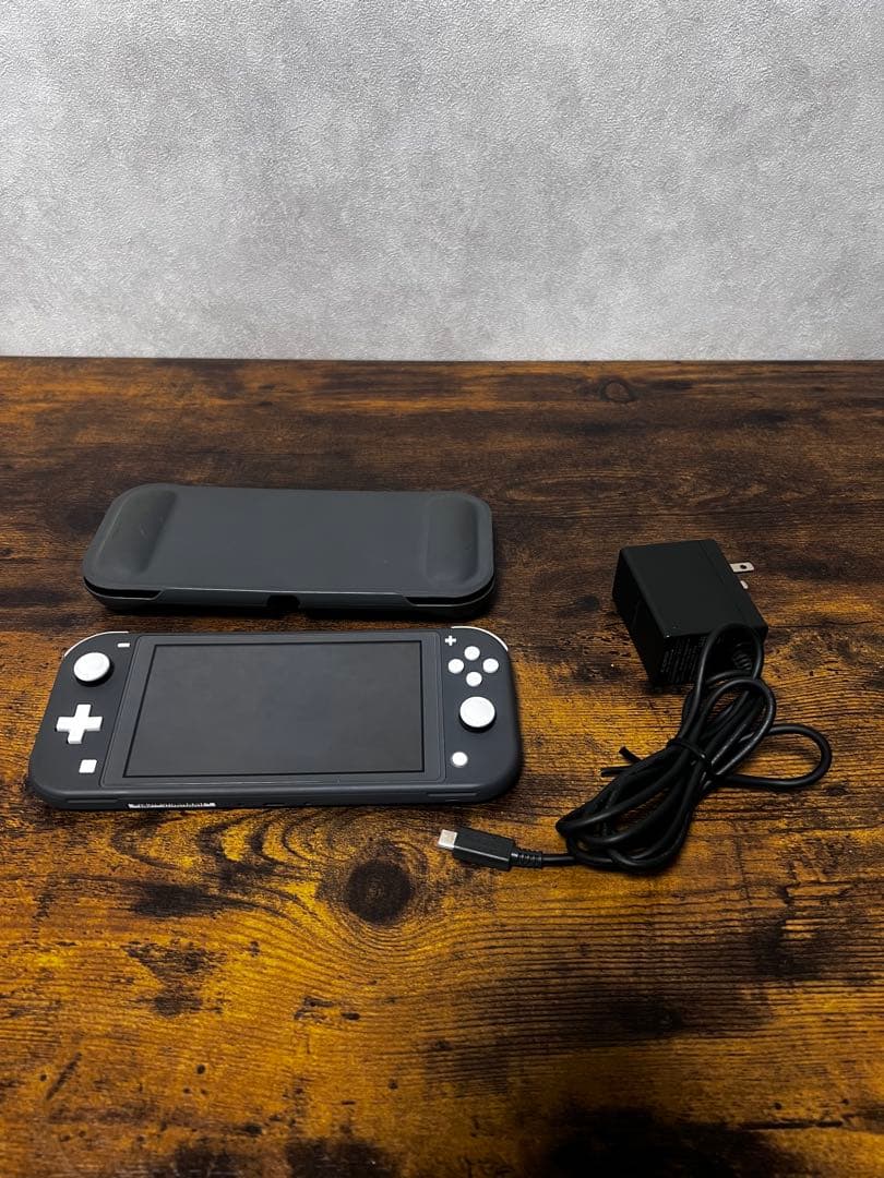 Nintendo Swith Lite グレー マリオカート8DX カバー付き