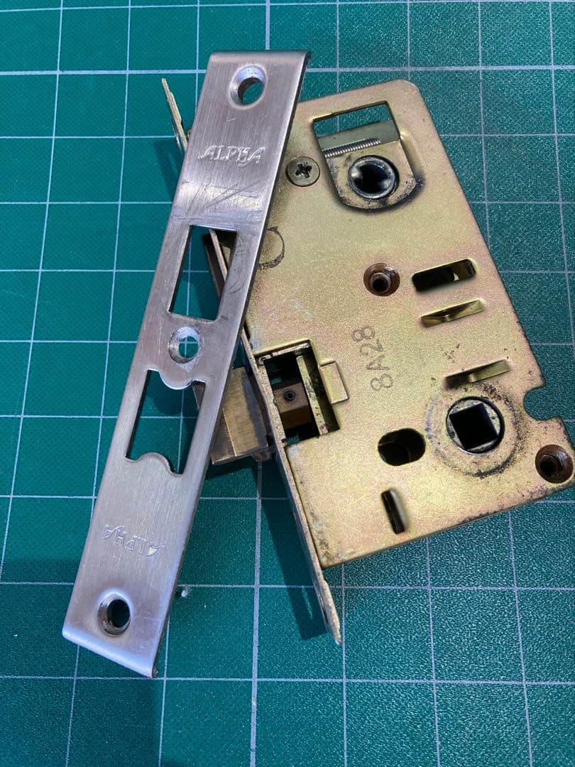 【錠ケース】新日軽 コンポーレ