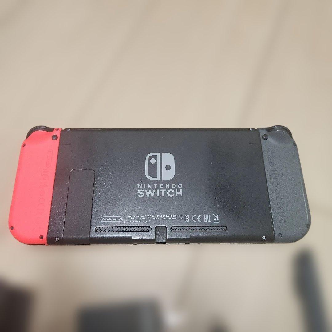 Nintendo Switch 本体 赤/黒 Joy-Con 充電器 付き