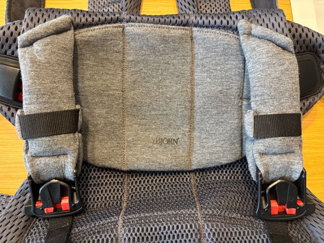 BABYBJÖRN ハーモニー 抱っこ紐 メッシュ グレー
