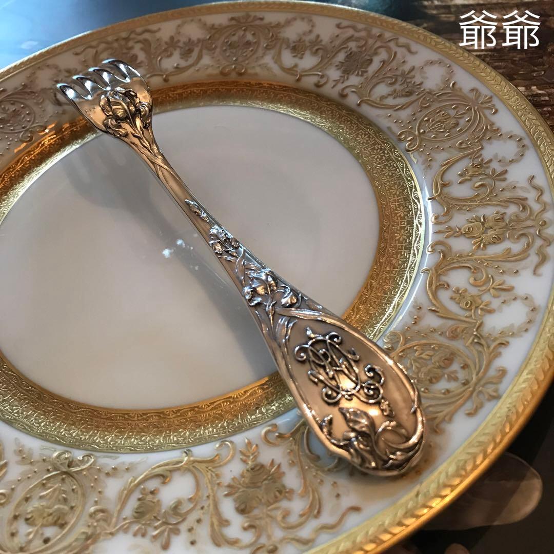 Puiforcat ピュイフォルカ／「アイリス」純銀製 フォーク１本