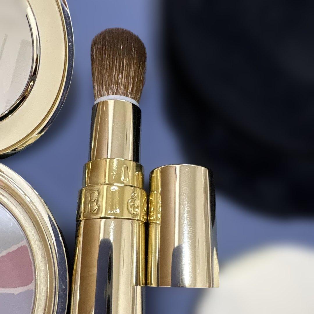 エレガンス ラ プードル オートニュアンス 〈フェイスパウダー〉