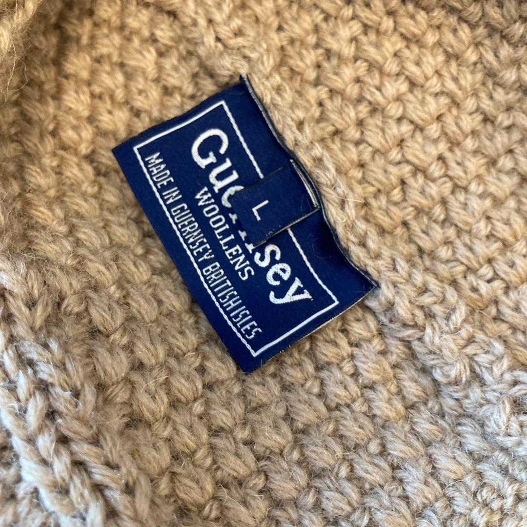 【引越しのため2月まで】Guernsey woollensケーブルニットセーター