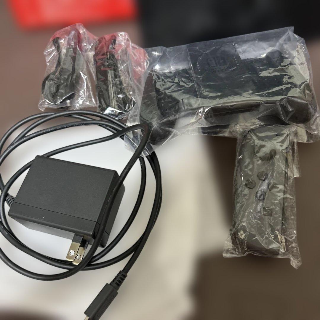 Nintendo Switch 本体　プロコン2台、箱付き