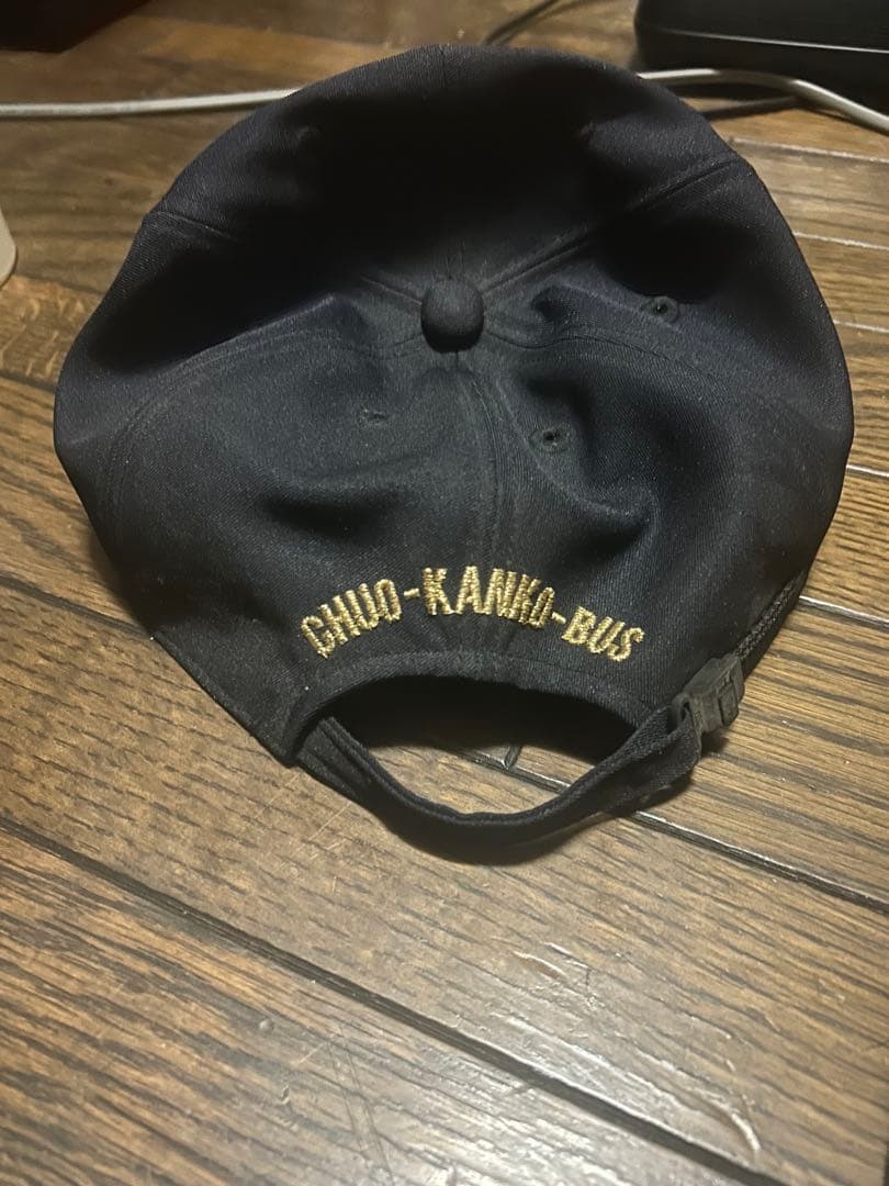 りょう　ZIPANG 黒 キャップ ゴールド刺繍