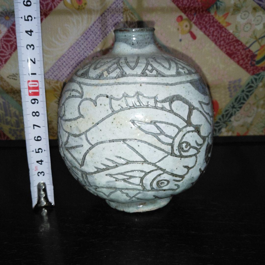 NO406 粉青沙器　魚絵壺　韓国陶器