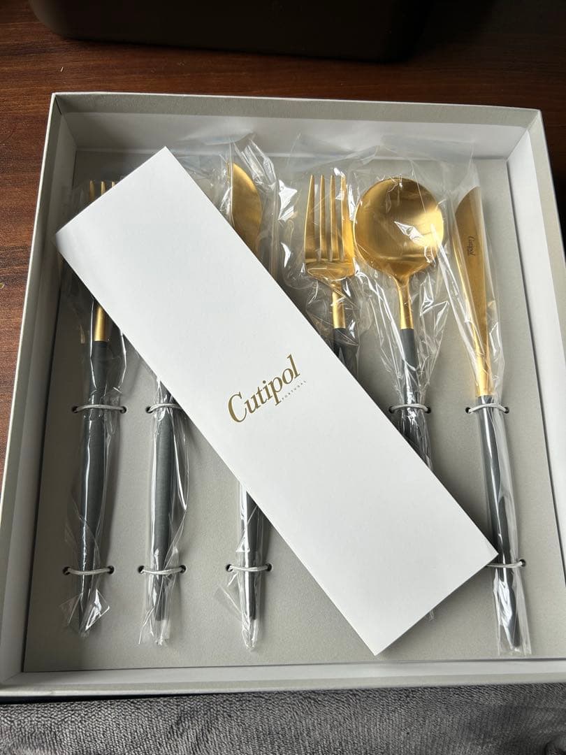 Cutipol ゴールドカトラリーセット 6点