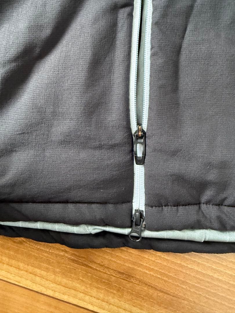 《Lサイズ》　オークリー　ゴルフウェア　ブルゾン