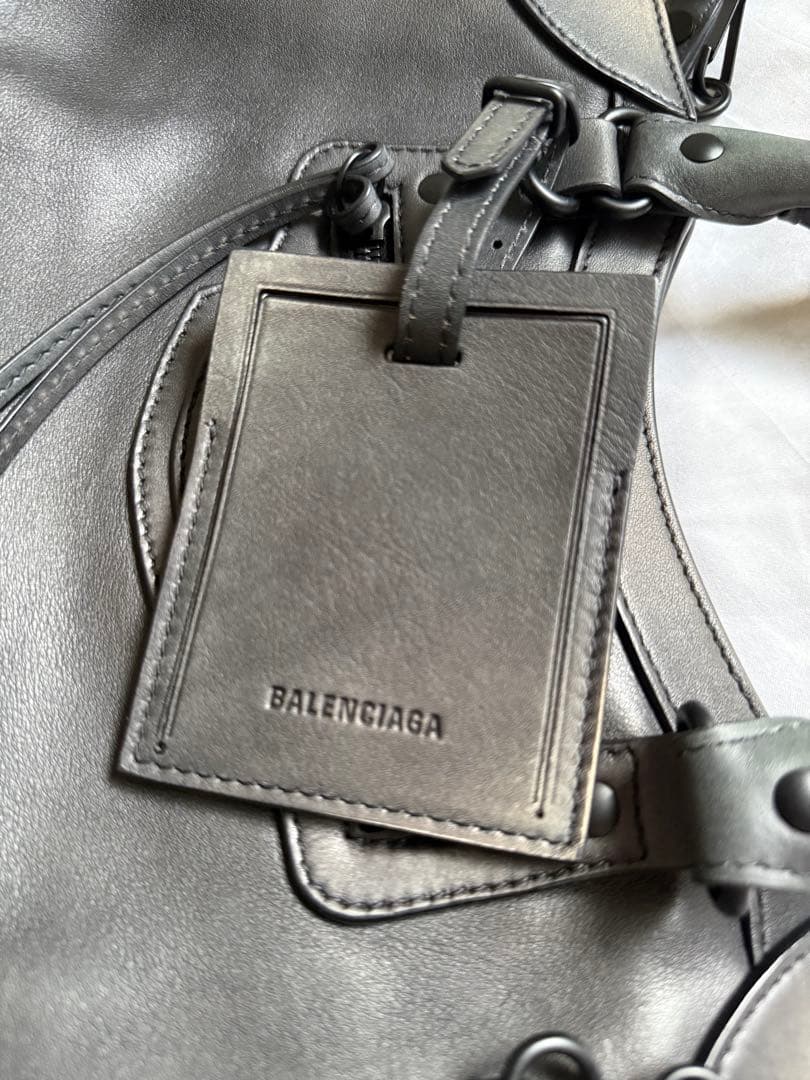 BALENCIAGA ネオクラシックシティー ミディアム　city