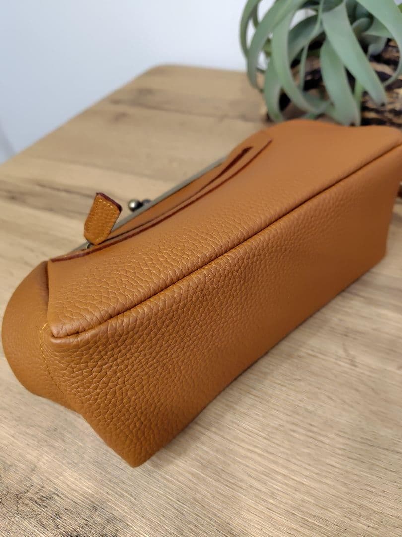 か*☆様 牛革がま口ボディーバッグ　ハンドメイド高級牛革仕様