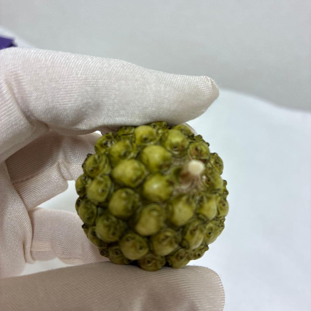 置物 Harmony Kingdom Frogberry Ivory