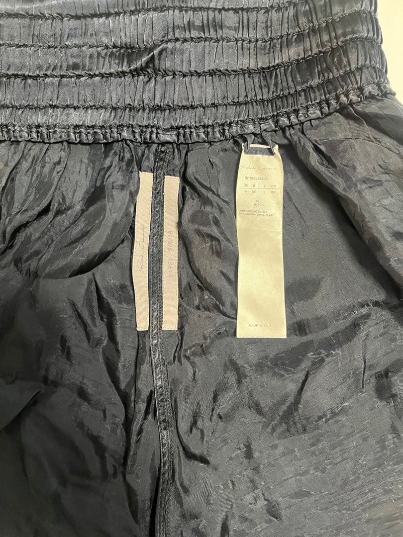 ブラックショートパンツ ウエストゴム