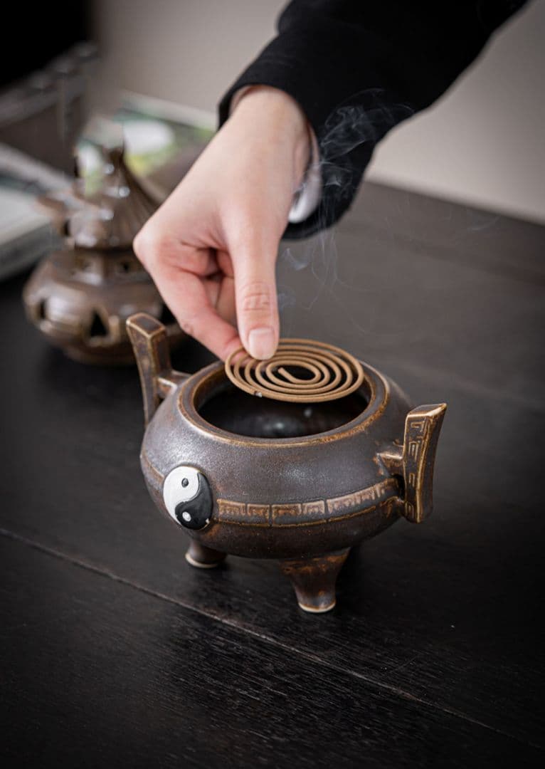 磁器香炉 太極香炉 茶道具　香道具 現代工芸品 美術品 置物