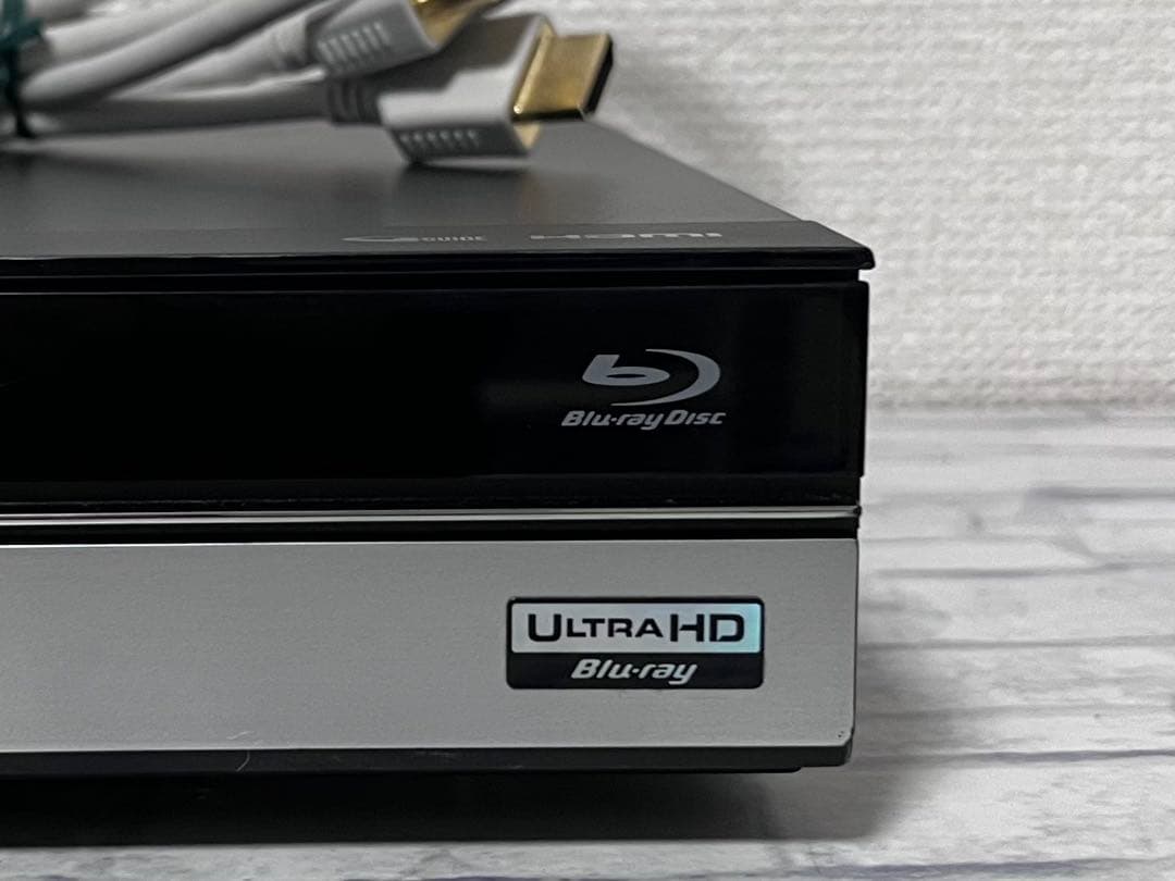 ULTRA HD 1TB 3番組録画　シャープBDレコーダー　BD-UT1100