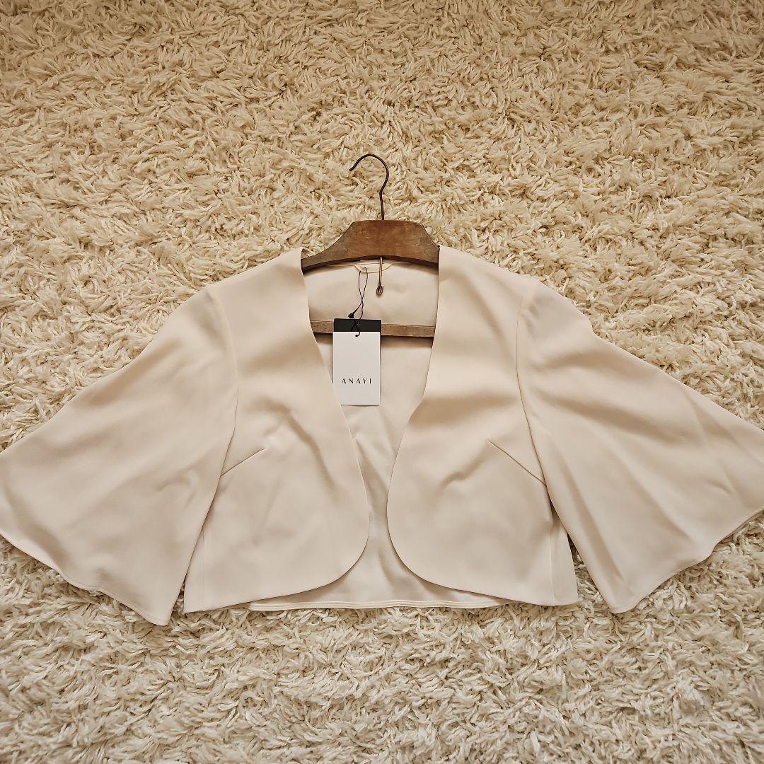 ANAYI バックサテンフレアスリーブボレロ