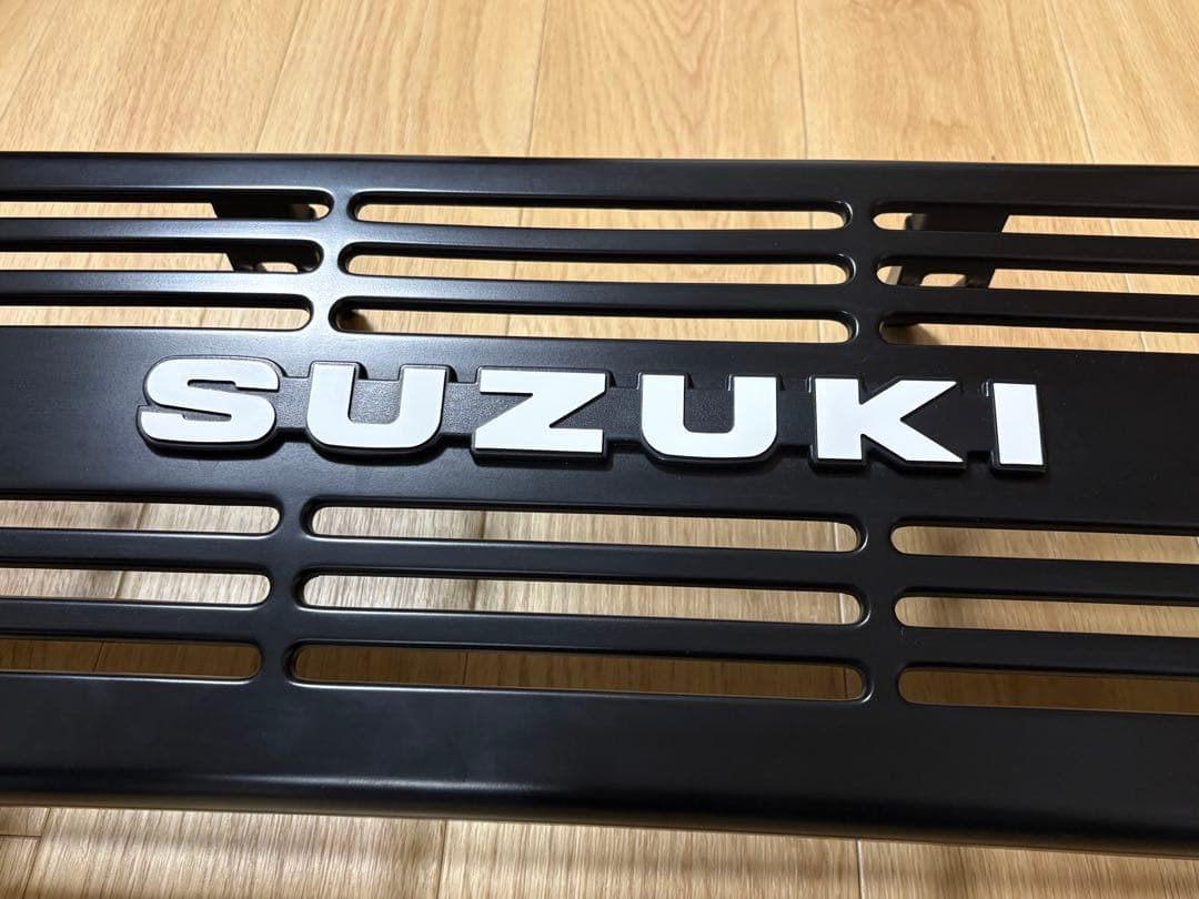 シーエルリンク　フロントグリル　ジムニー用　エンブレム付き