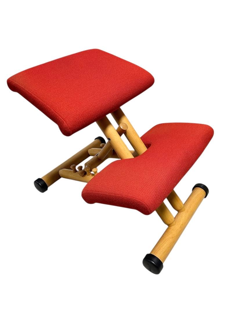 ストッケ　ヴァリエール　マルチ　バランスチェア　レッド