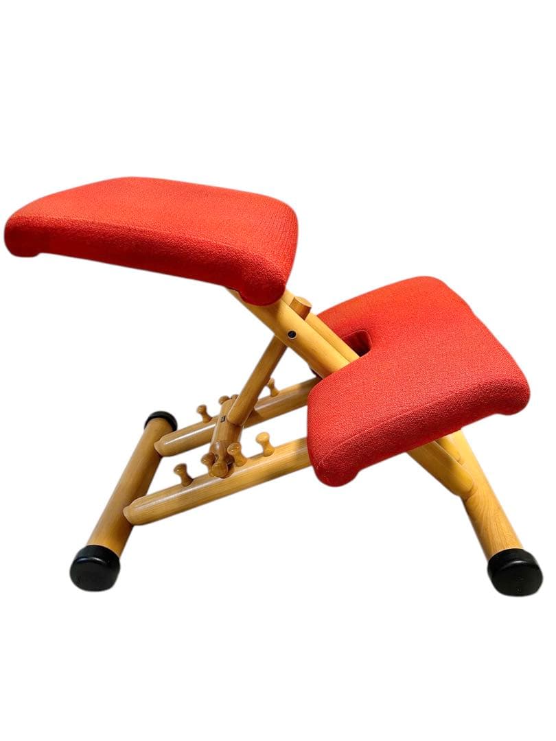 ストッケ　ヴァリエール　マルチ　バランスチェア　レッド