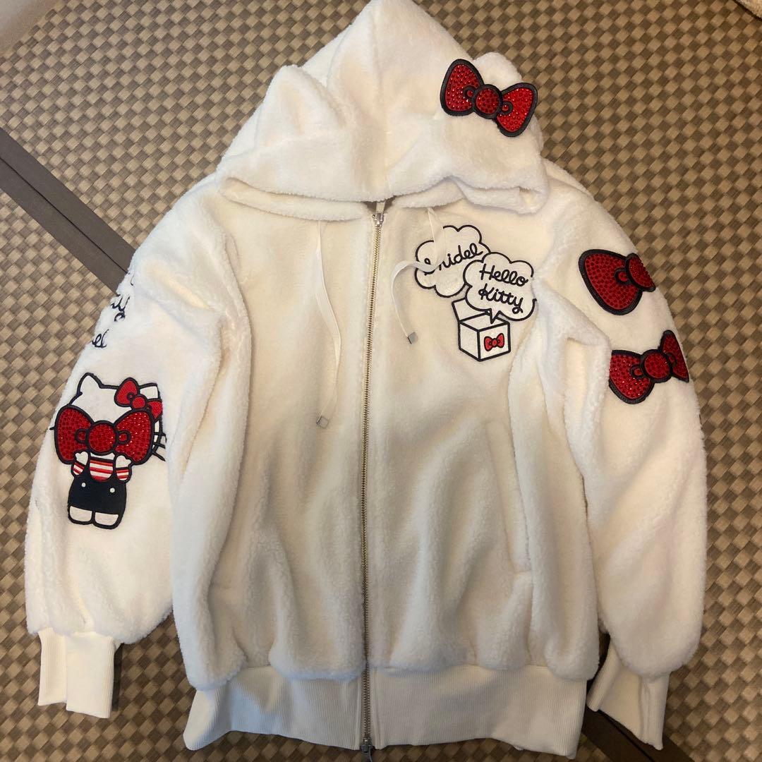 SNIDEL スナイデル【HELLO KITTY】プレミアムパーカー