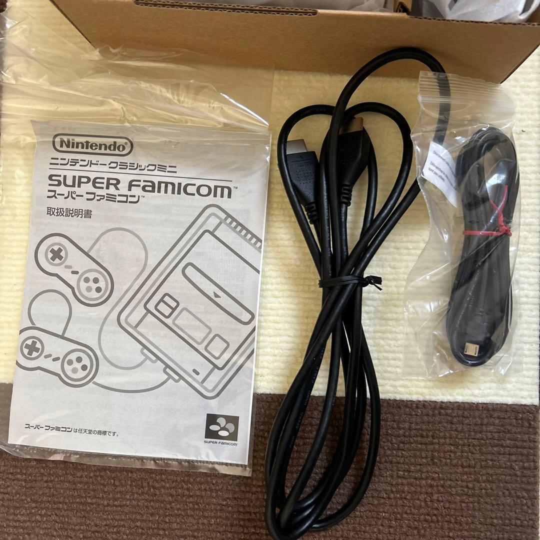 【美品】Nintendo ニンテンドークラシックミニ スーパーファミコン