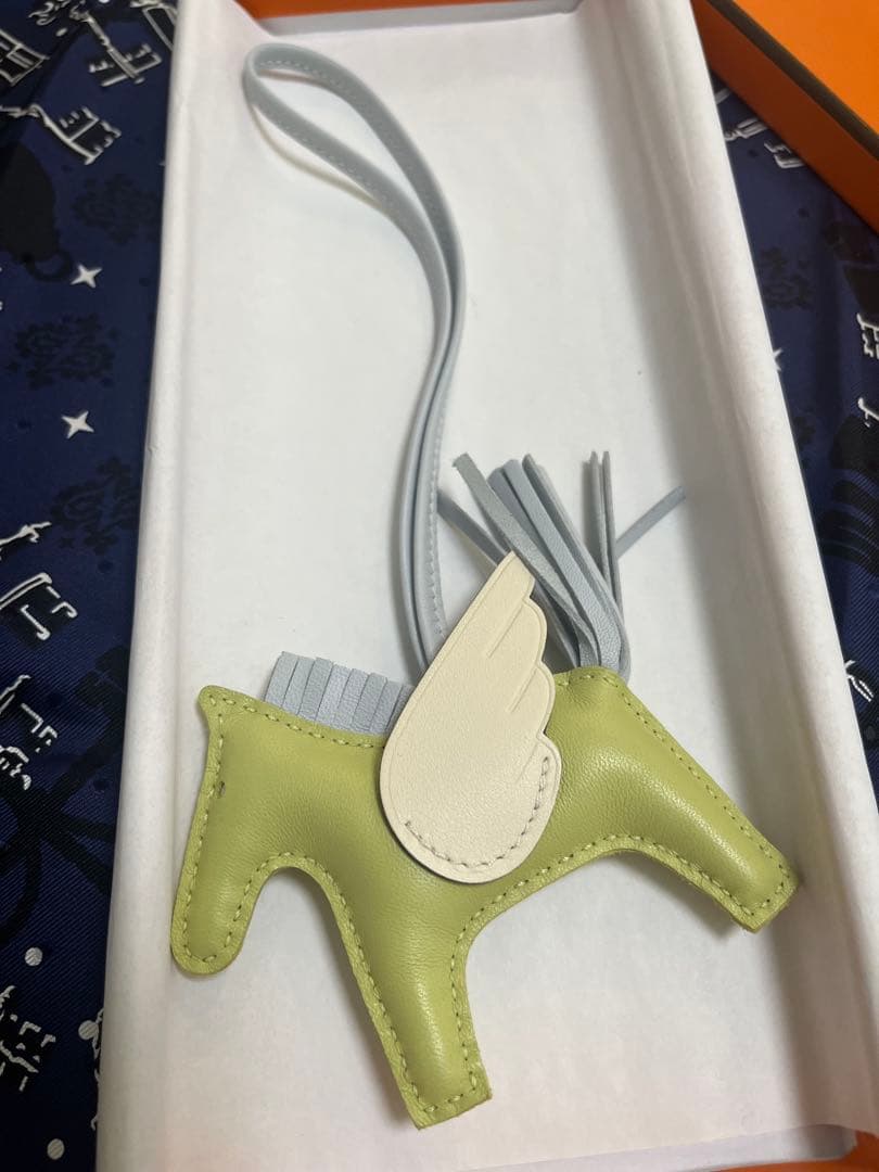 HERMES ペガサスPM ジョーヌブルジョン／ブルーブリュム／ナタ