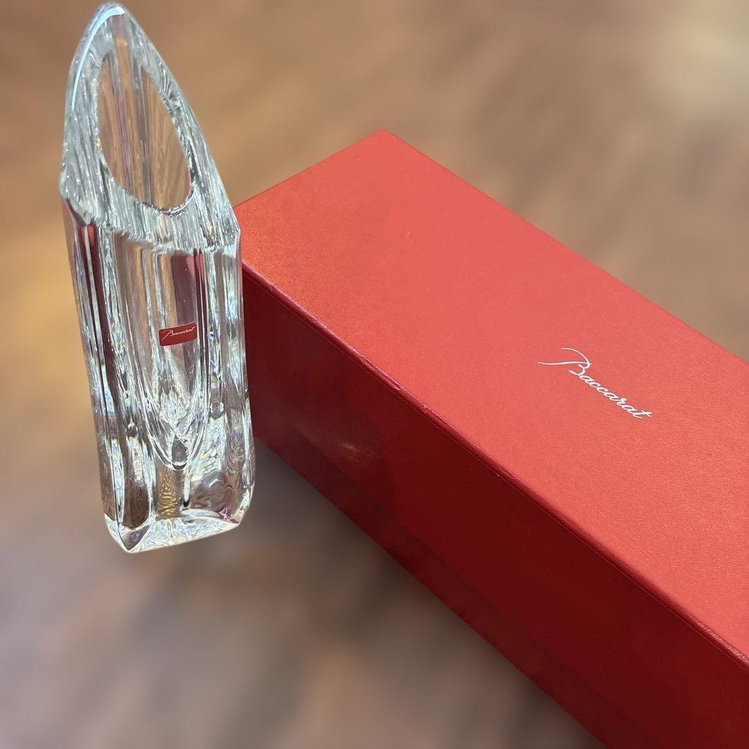 バカラ　専用ボックス付き　花瓶