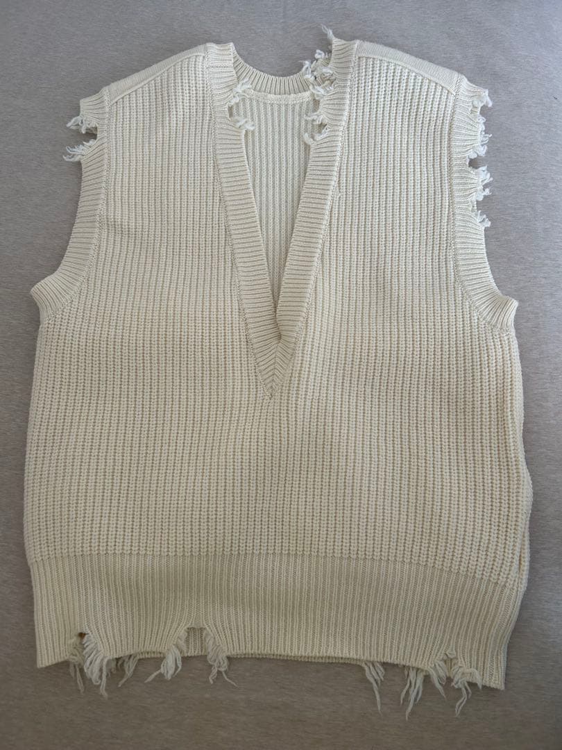 RHODOLIRION /ロドリリオ Command Knit Vest