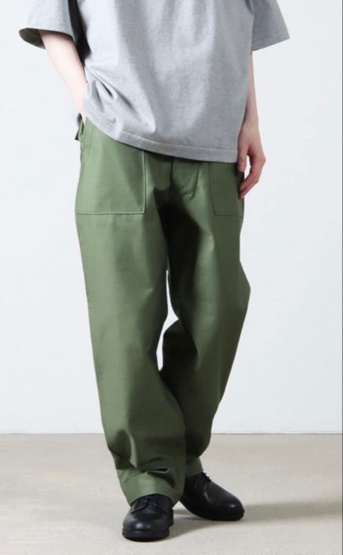 CIOTA シオタ スビンコットンムラ糸バックサテンベイカーパンツ オリーブ