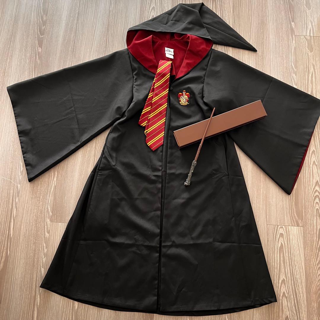 【美品】ハリーポッター 公式ローブ＆ネクタイ＆杖 3点セット