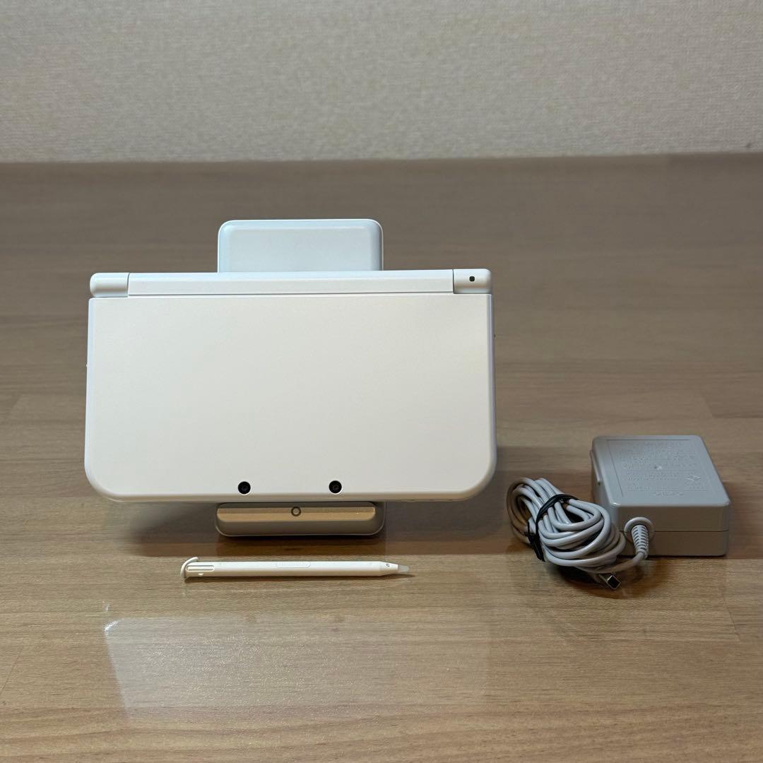 6-199【美品】Newニンテンドー3DS LL パールホワイト