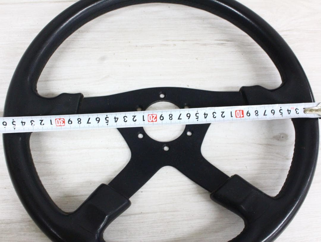 ▲希少 ヴィンテージ MOMO ステアリング モモステ レザー イタリア製 ①
