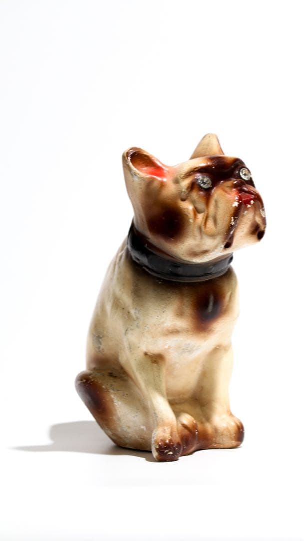 希少 Chalkware Bulldog timeworn clothing