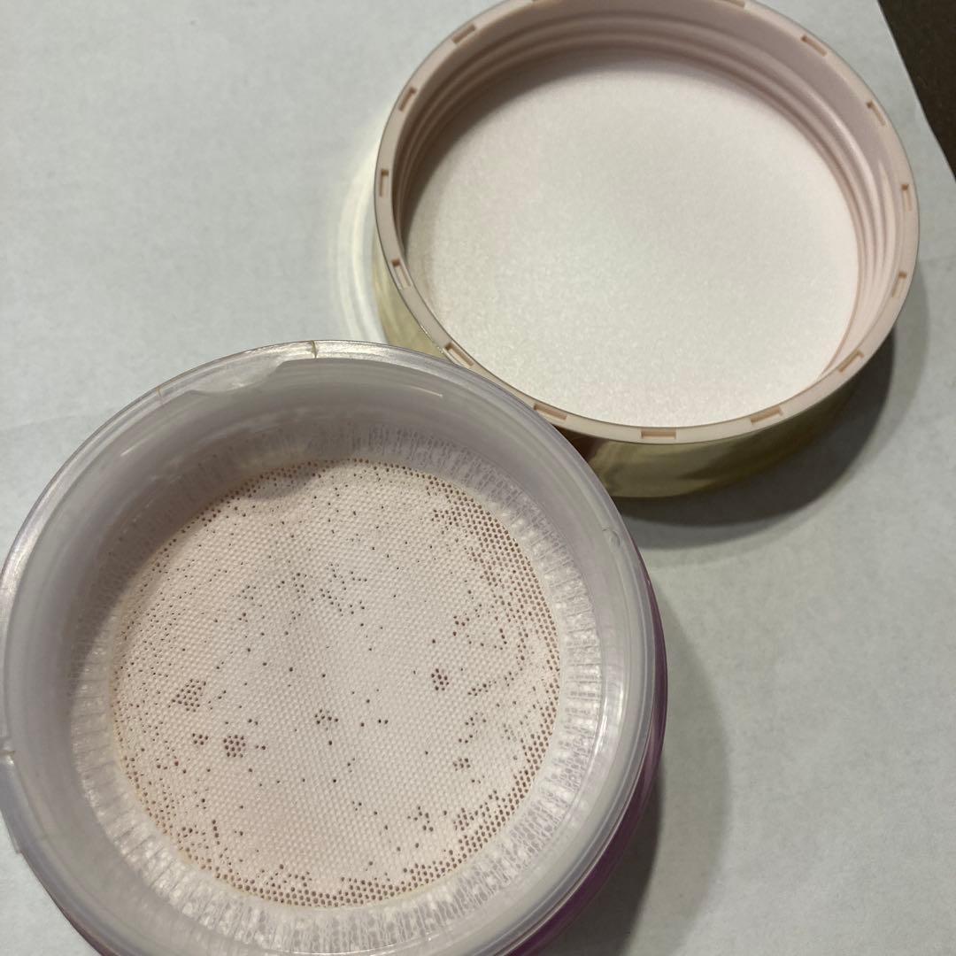 ノエビア　スペチアーレ　薬用パウダーセラム