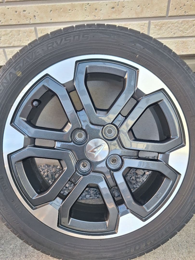 ダイハツウェイク　純正15インチアルミホイール４本