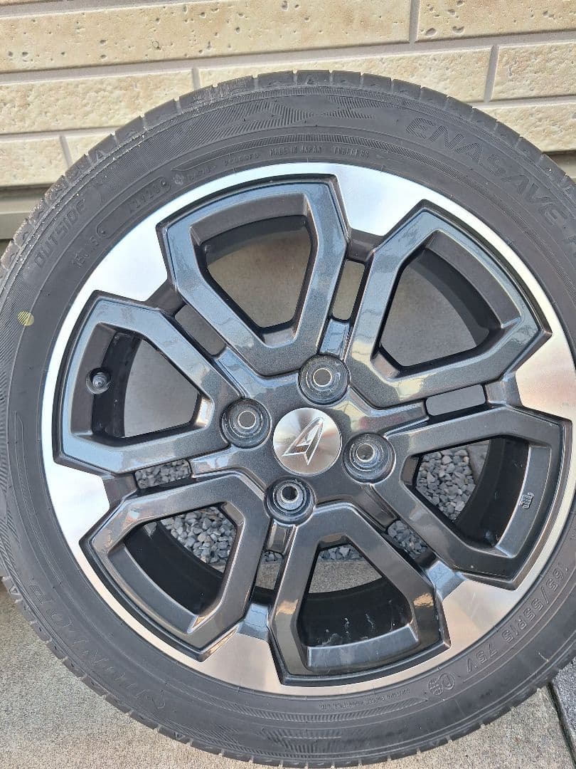 ダイハツウェイク　純正15インチアルミホイール４本