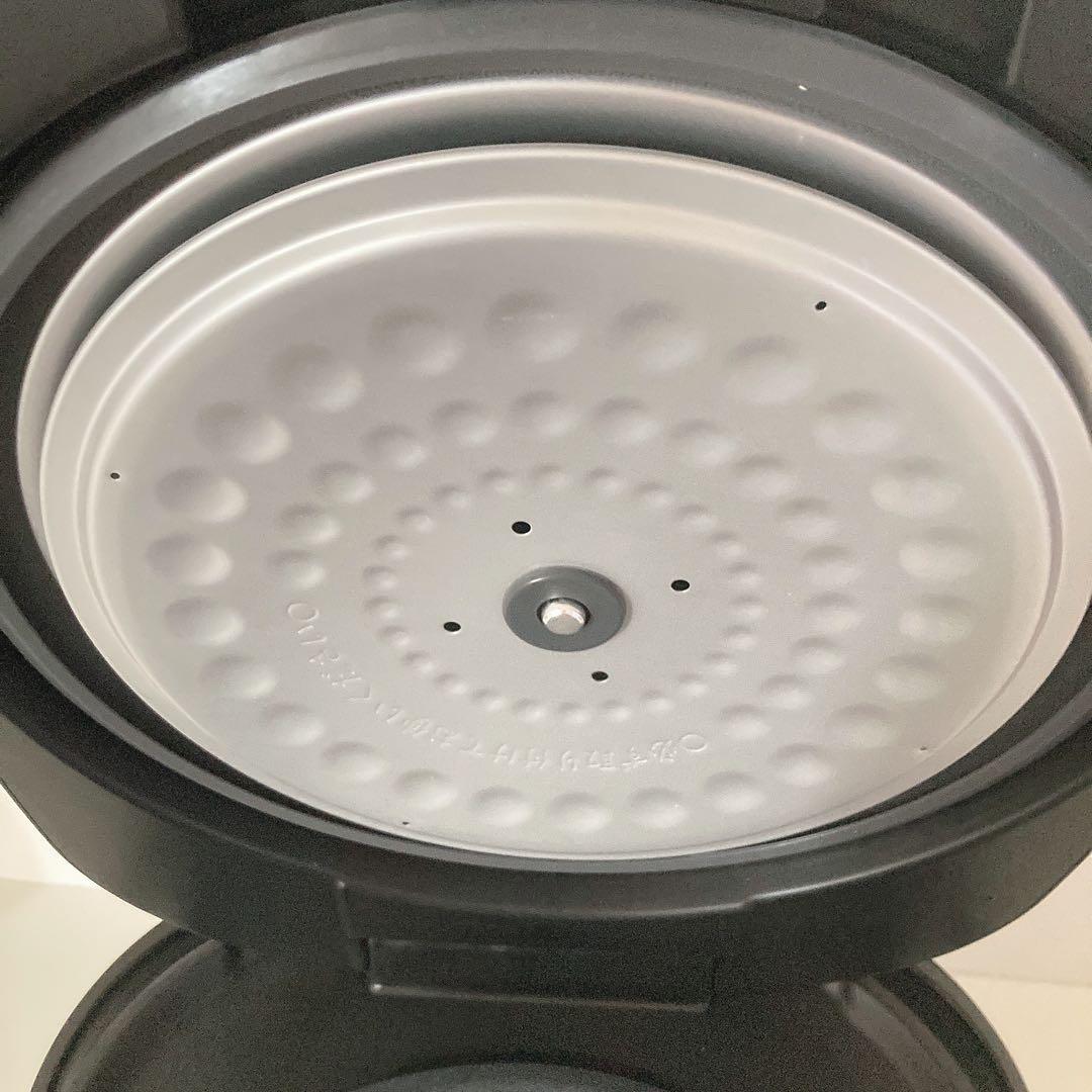 【 使用回数2回！ 】 アイリスオーヤマ 炊飯器 10合 RC-ME10-B