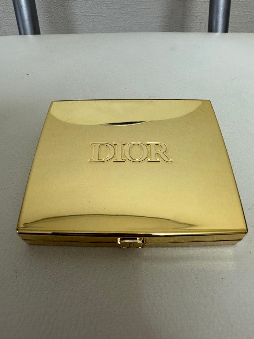 ディオールショウ サンク クルール (ホリデー コレクション 2025 限定品)