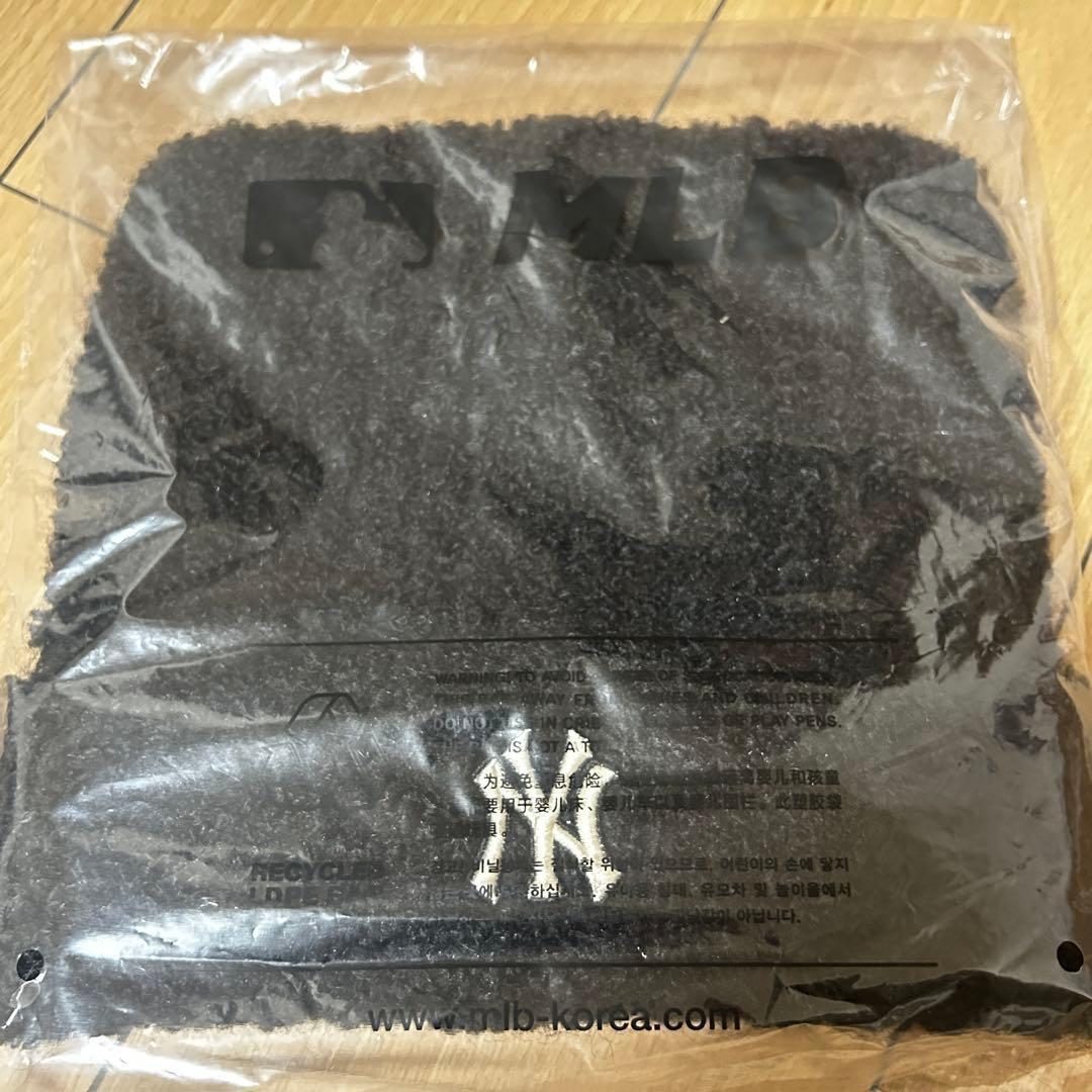 猫耳 MLBニット帽 ビーニー カリナ着用 韓国限定 NYヤンキースロゴ 黒