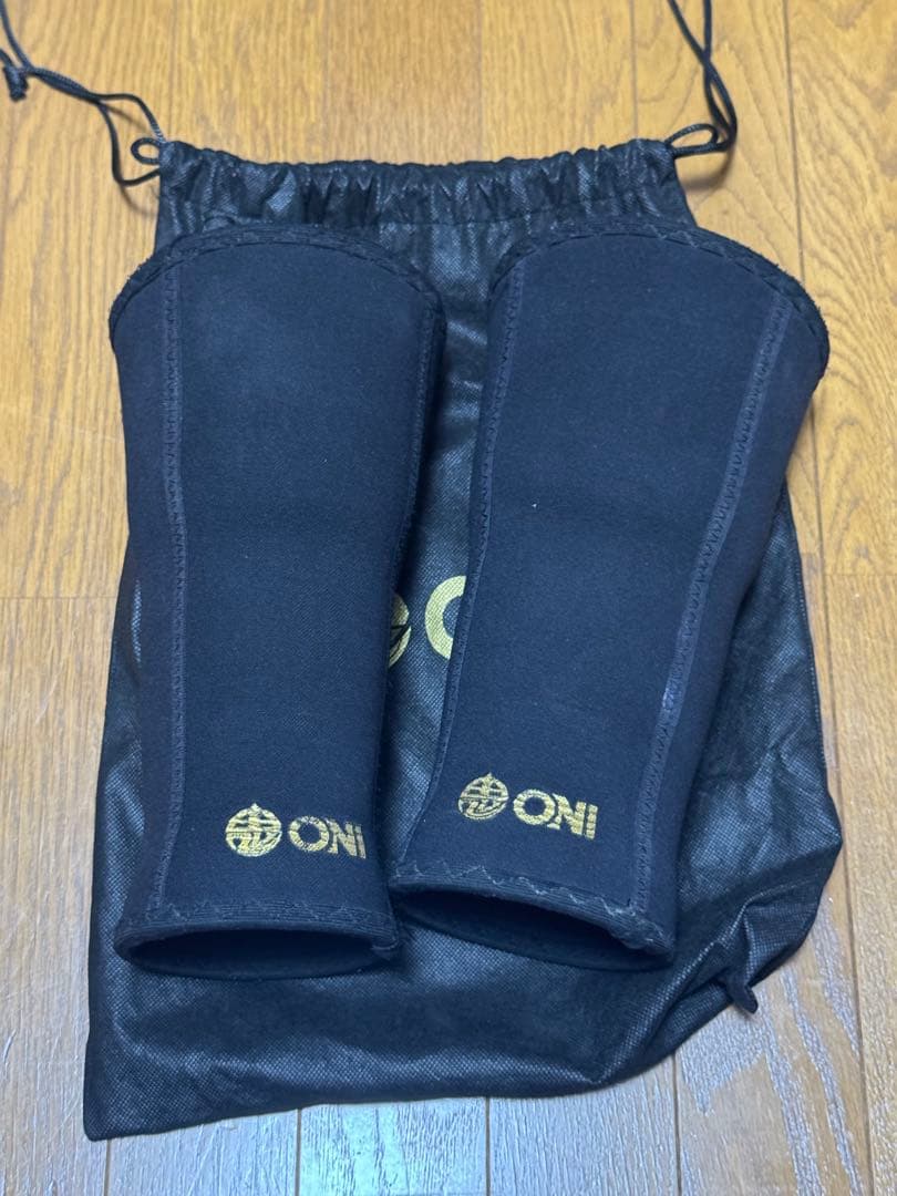 ONI プロ系ニースリーブ　SS級　袋付き