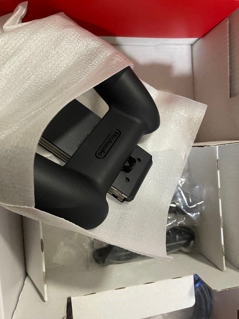 【美品】Nintendo Switch 本体 赤/青 Joy-Con付き