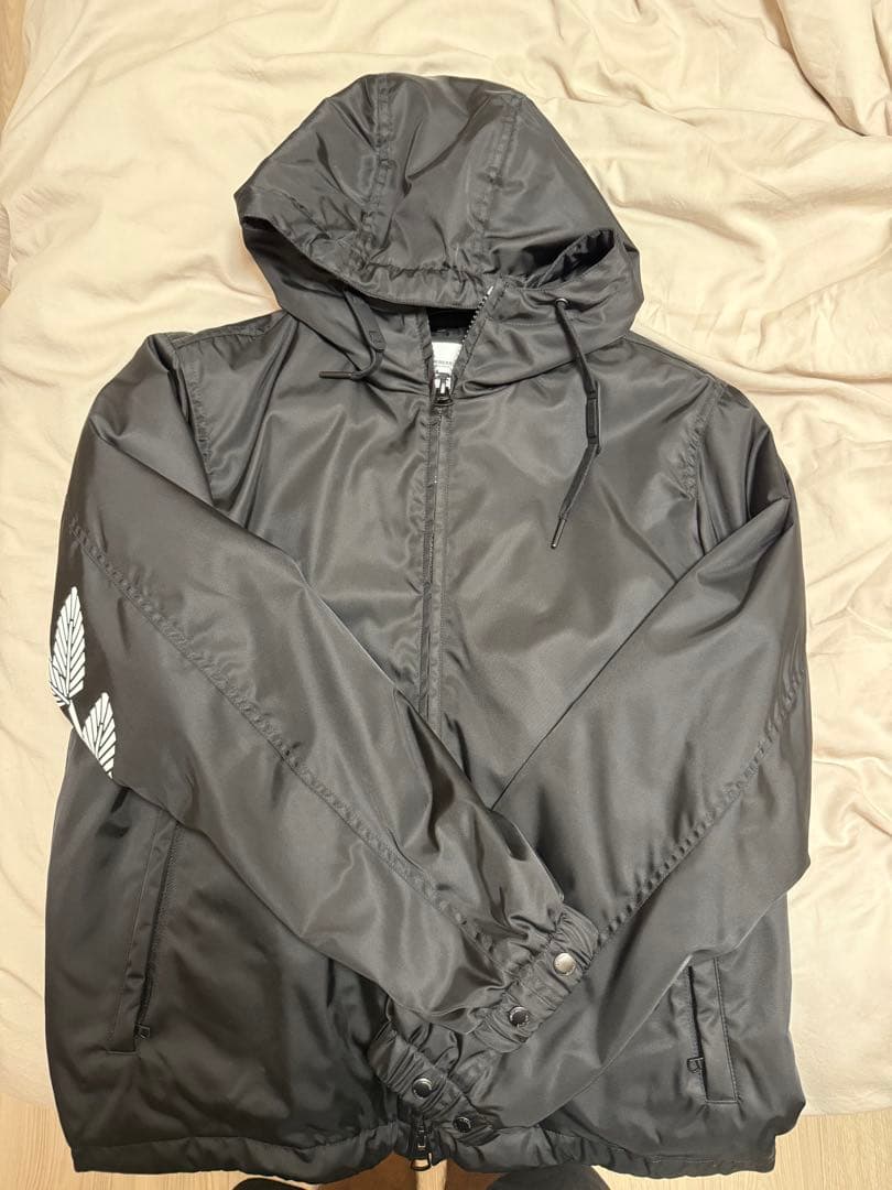 BURBERRY ブラック ナイロンダウンジャケット