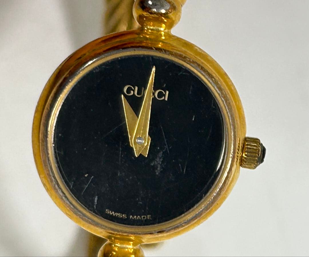 GUCCI ワイヤーブレスウォッチ　ゴールド　バングル　ジャンク 2700 2L