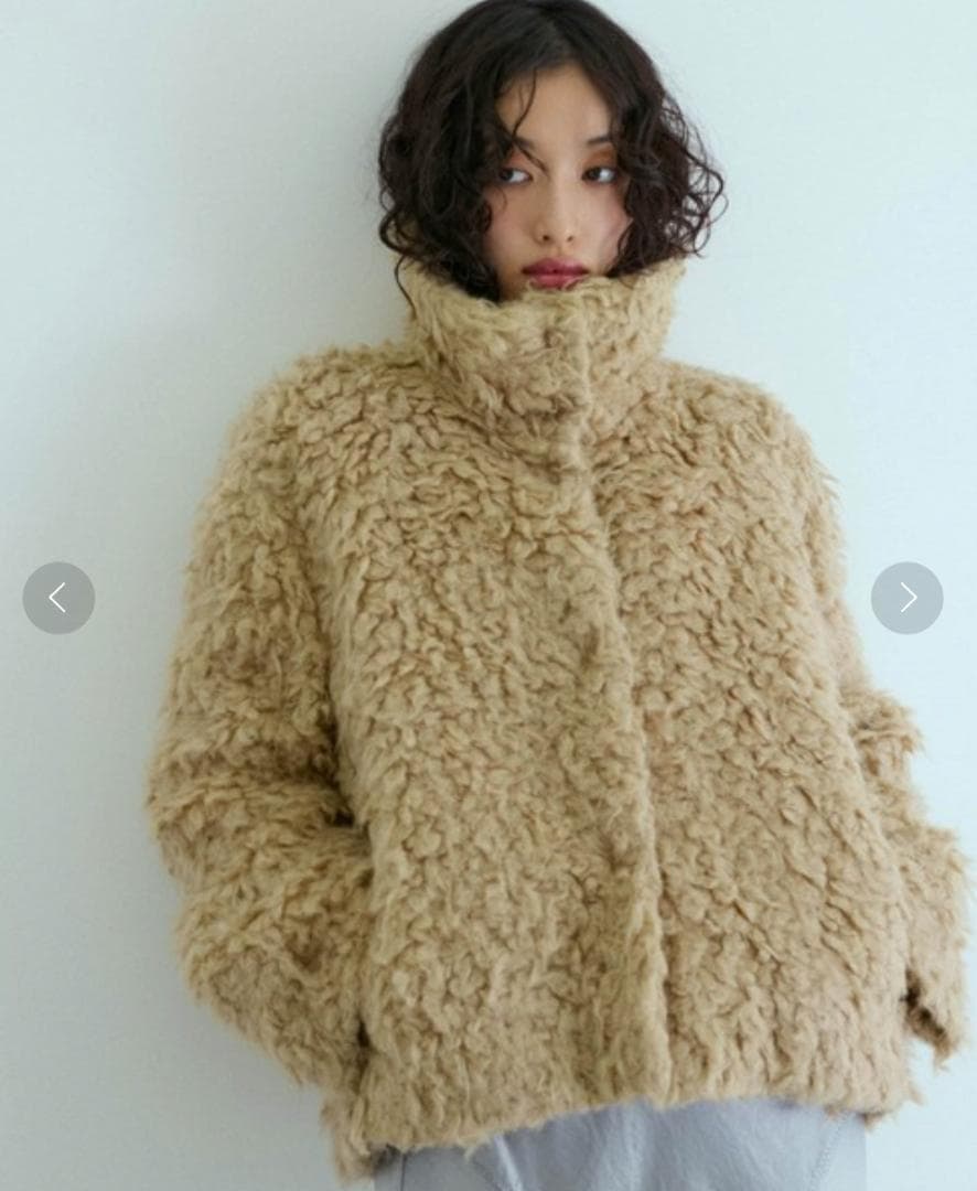 ADAM ET ROPE' FEMME EcopeLループファーハーフコート