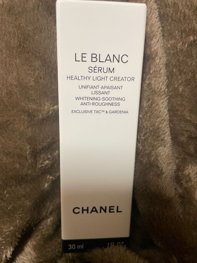 ［ショッパー 付］シャネル　ル　ブラン　セラム　HLCS 30ml