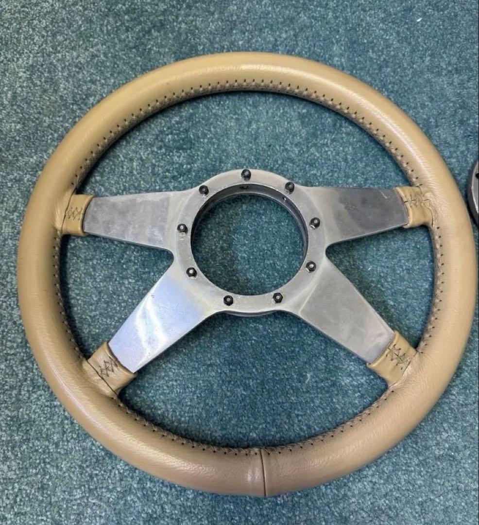 レカラ　ガンスミス　ベージュ ステアリングホイール 4本スポーク