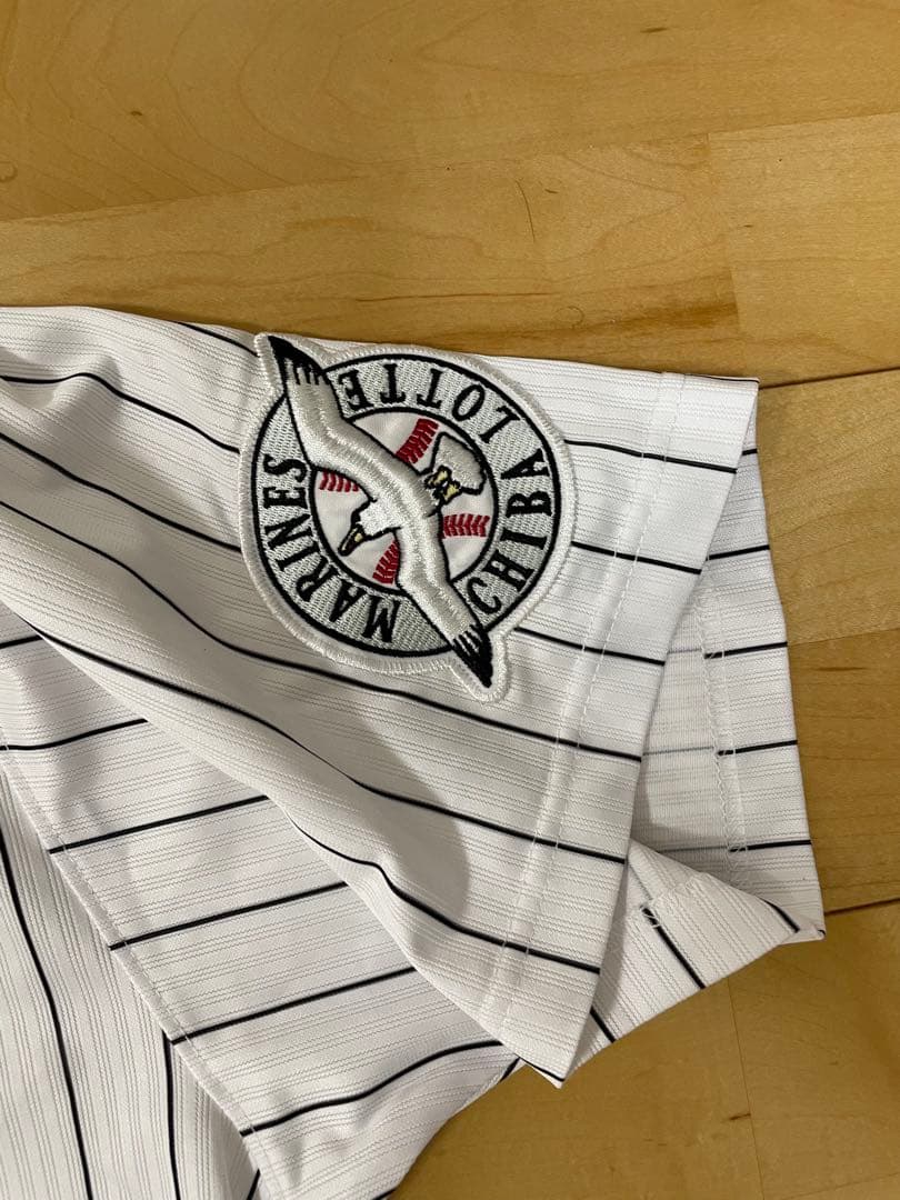 千葉ロッテマリーンズ　荻野貴司選手　ホームレプリカユニフォーム　L